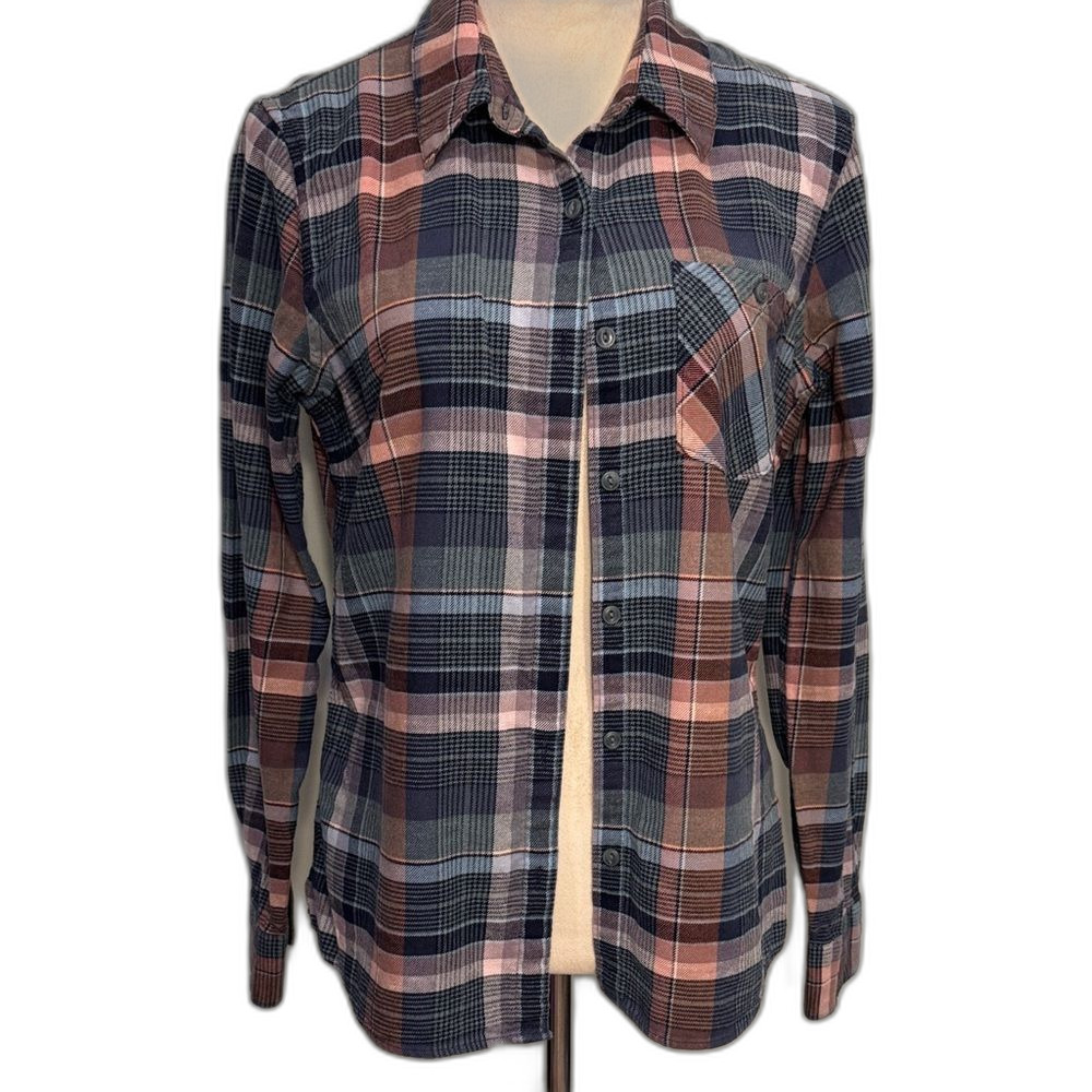 Patagonia organic cotton flannel button down plaid shirt Size 6